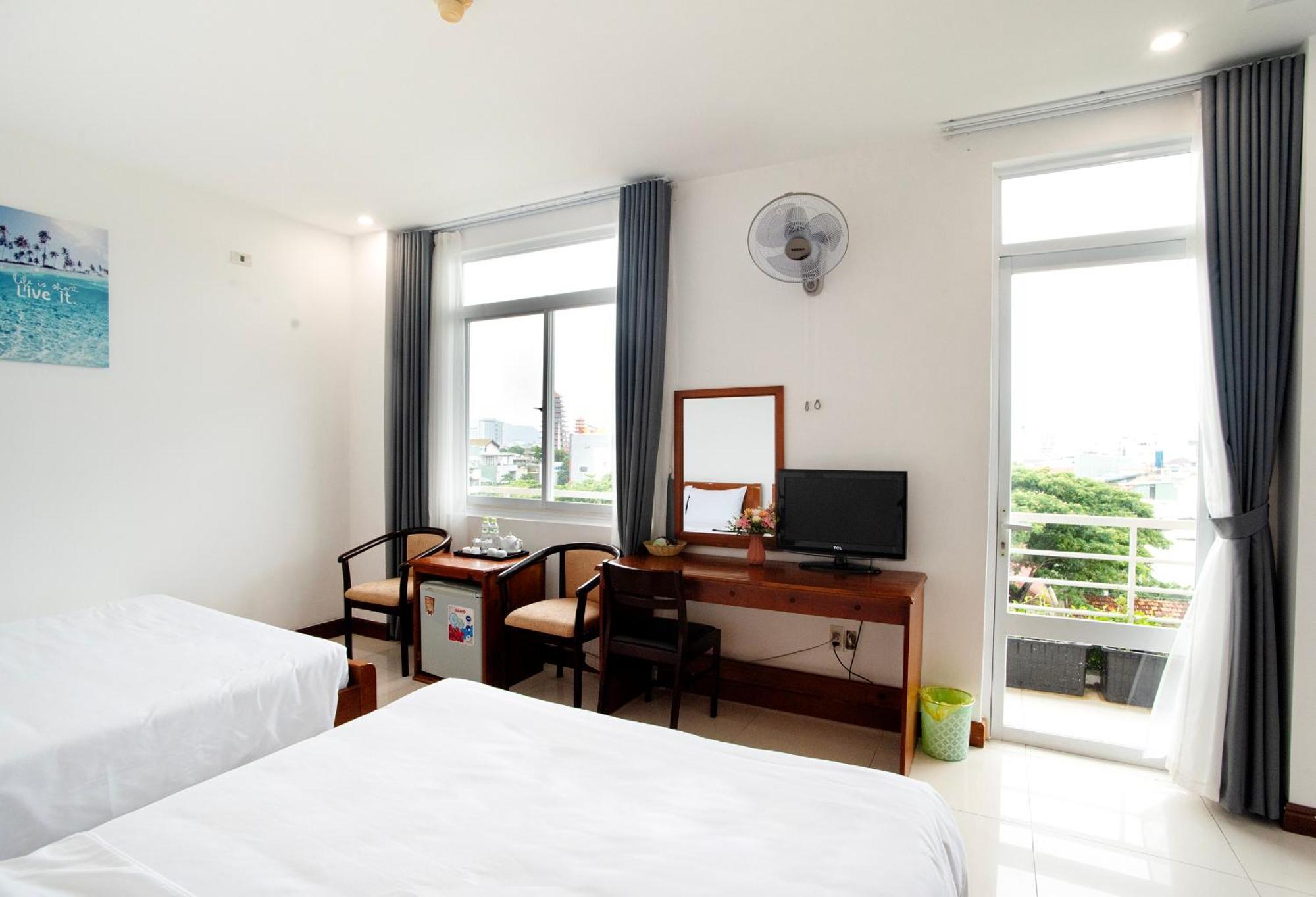 Eden Quy Nhon Hotel Esterno foto
