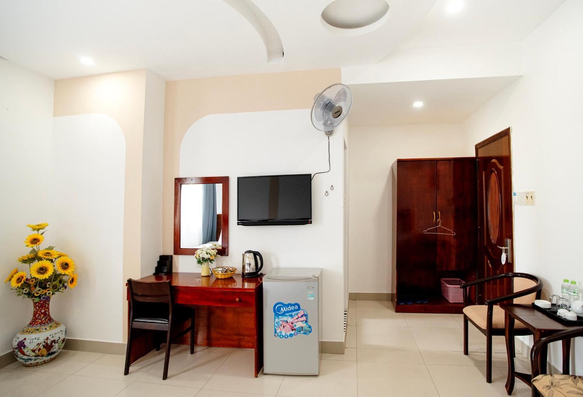 Eden Quy Nhon Hotel Esterno foto