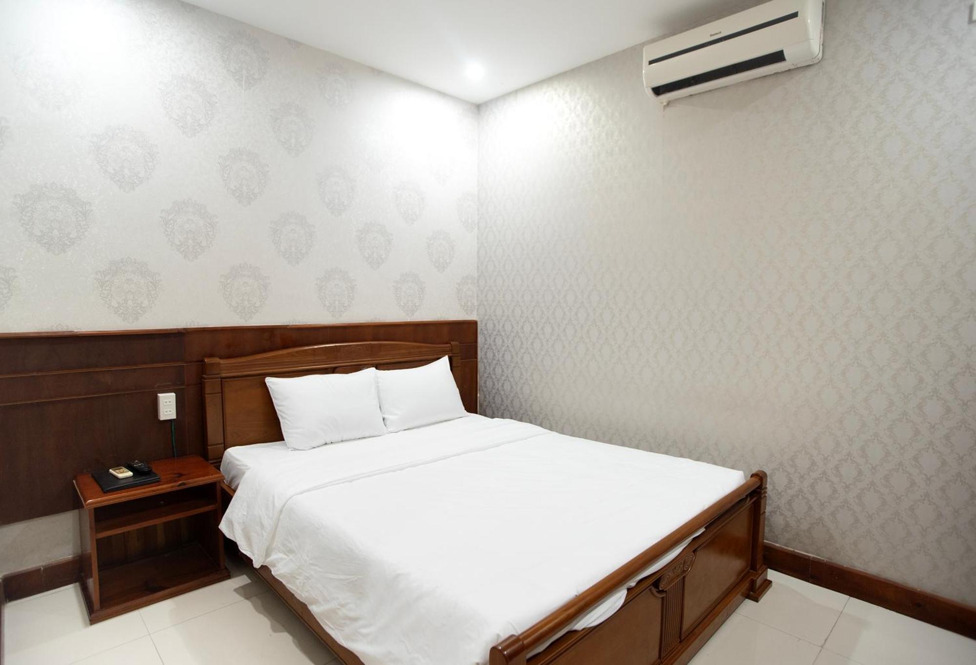 Eden Quy Nhon Hotel Esterno foto
